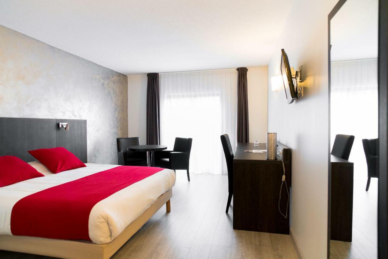 Ariane Hotel Fos Sur Mer โฟส์-ซูร์-แมร์ ภายนอก รูปภาพ