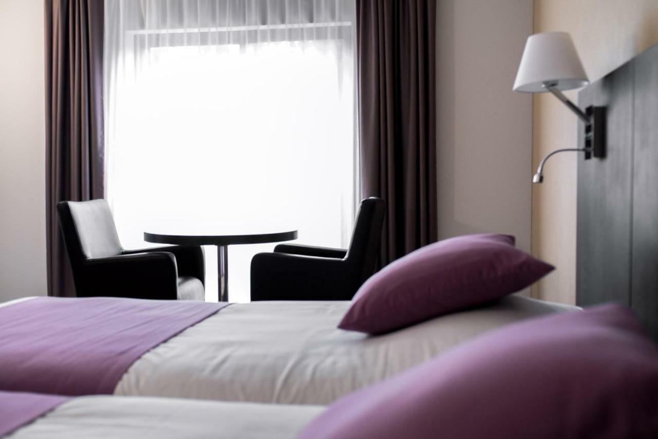 Ariane Hotel Fos Sur Mer โฟส์-ซูร์-แมร์ ภายนอก รูปภาพ