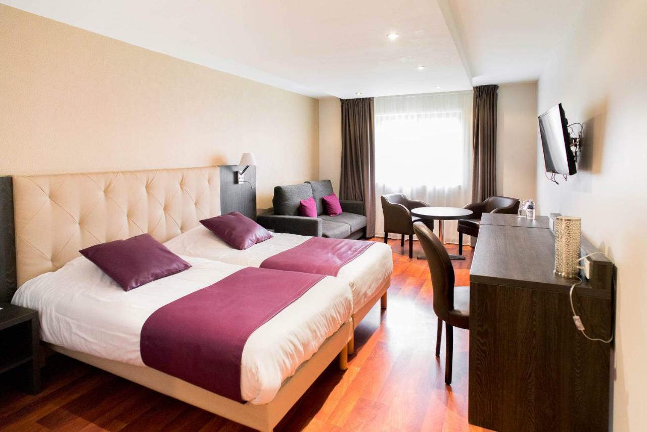 Ariane Hotel Fos Sur Mer โฟส์-ซูร์-แมร์ ภายนอก รูปภาพ