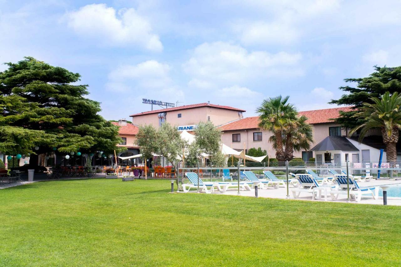 Ariane Hotel Fos Sur Mer โฟส์-ซูร์-แมร์ ภายนอก รูปภาพ