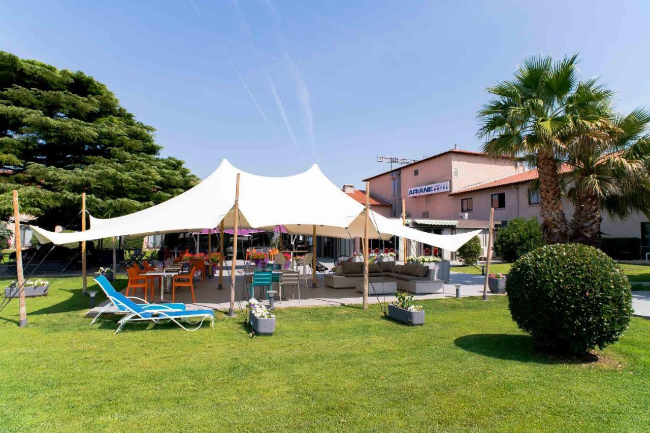 Ariane Hotel Fos Sur Mer โฟส์-ซูร์-แมร์ ภายนอก รูปภาพ